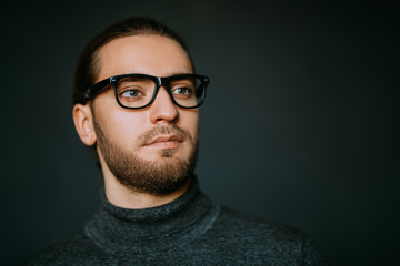 Obraz premium portrait of concentrated man