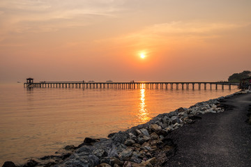 Obraz premium sunset at bangpu beach,thailand