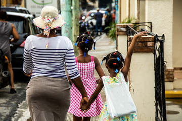 Dominican people, mother and girls