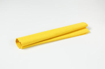 Yellow ribbed cotton placemat