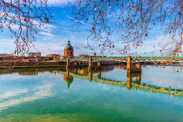 The Saint Pierre bridge over the Garonne and the Grave in Toulouse in Occitania, France