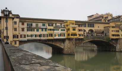 Fototapeta na wymiar Firenze old bridge Italy.jpg