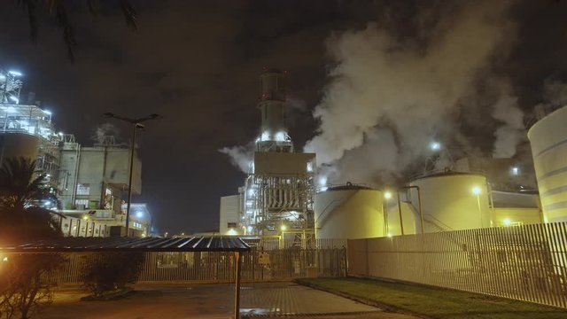 Fabrica industrial en barcelona, trabajo nocturno