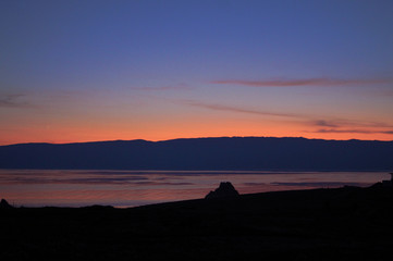 Fototapeta na wymiar Lake Baikal at Sunset