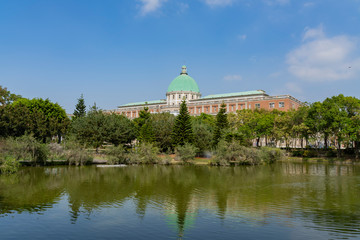 Fototapeta na wymiar Exterior view of the AI Library of Asia University