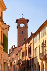 palazzi storici e torre nel centro di padova in italia