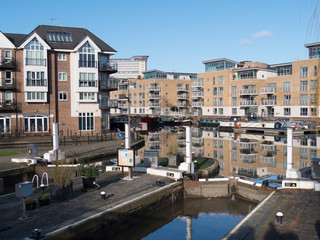 Obraz premium UK, England, London, Brentford lock, Grand Union Canal