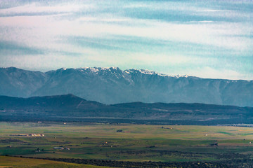 Fototapeta na wymiar Sierra de Gredos, Ávila, vista desde Sierra del Puerto, Cáceres
