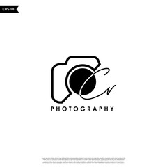 Obraz premium Initial Letter CV with camera. Logo photography simple luxury vector.