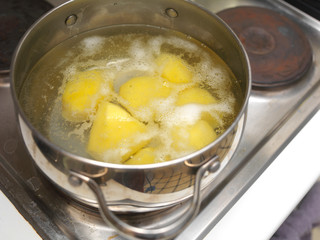 Cooking potato in a casserole