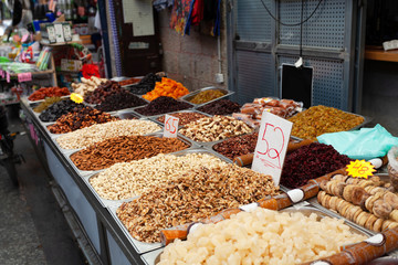 Seed and nut counter