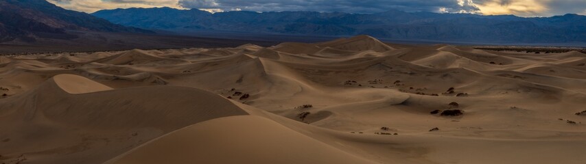 Fototapeta na wymiar Sand Dune Panorama at Sunset - Mesquite Dunes - Death Valley