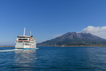桜島と桜島フェリー
