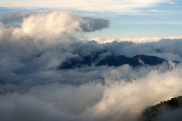 Fototapeta na wymiar Cloudscape, Eaglenest Wildlife Sanctuary