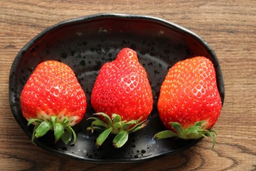 フルーツ　いちご　ジューシー　かわいい