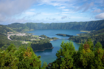 Lagoa Azul und Lagoa Verde auf Sao Miguel, Azoren