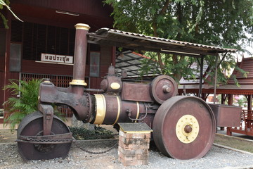 Road roller or Roller-compactor