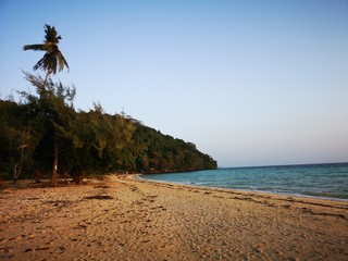 Loh Moo Dee Beach - Ko Phi Phi Thailand - Sonnenaufgang