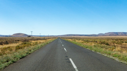 Fototapeta na wymiar The roads of the Karoo.