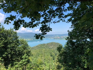 Obraz premium bergsee in bayern, kochelsee