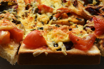 Toast  with cheese and tomatoes