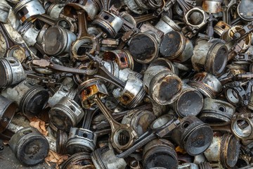 A lot of piston and connecting rod for recycling. . Scrap engines parts for recycling.