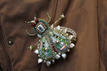 It is fashionable to wear brooches on clothes, on bags - everywhere