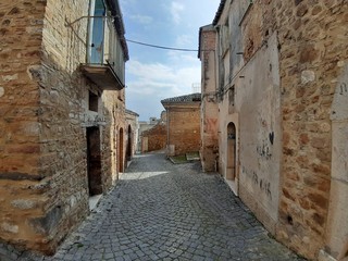 Fototapeta na wymiar Paduli - Vicolo nel borgo fantasma