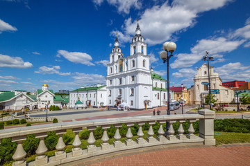 Fototapeta na wymiar Orthodox church in Minsk