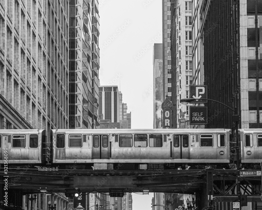 Wall mural chicago el l train downtown loop