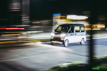Fototapeta premium 走行する自動車