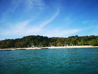 Ko Phi Phi Strände und Sehenswürdigkeiten