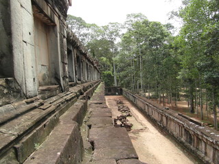 Fototapeta na wymiar Angkor Wat is a Hindu Temple in Cambodia