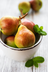 Pears in a bowl
