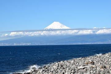 伊豆の戸田から見る富士山