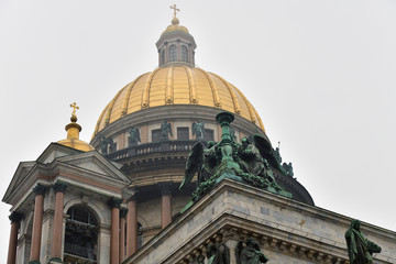 Fototapeta na wymiar Saint Isaac Cathedral in Saint Petersburg, Russia