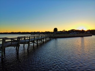 Obraz premium sunset on river