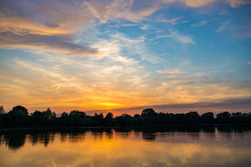 Natürlicher Badesee in Norddeutschland