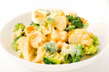 ブロッコリーとカリフラワーの玉子サラダ