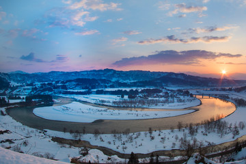 朝焼けの信濃川