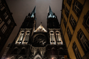 Cathédrale de Clermont-Ferrand de nuit