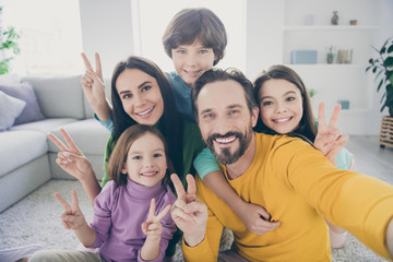 Self-portrait of nice attractive lovely sweet big full cheerful cheery glad family pre-teen kids...