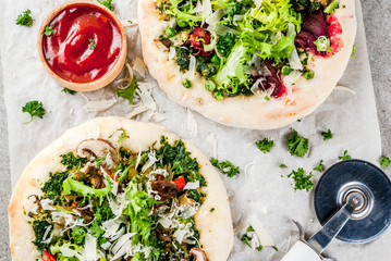 Vegan pizza with fresh vegetables