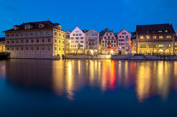 Fototapeta na wymiar Zurich. Scenic panoramic view of the city promenade and at dawn.