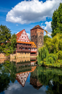 Germany, Nuremberg, Weinstadel and water tower by river