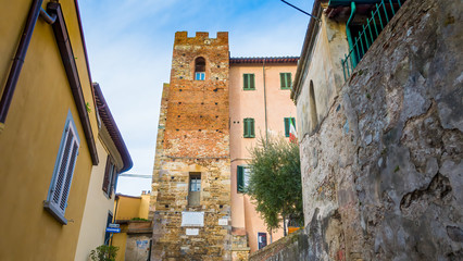 Vicopisano (Pisa, Tuscany, Italy) - Vicopisano is in the Province of Pisa in the Italian region Tuscany valley of the Arno River. In medieval times Vicopisano was fortified center of Republic of Pisa