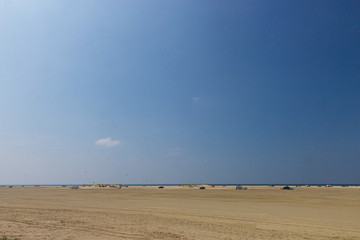Fototapeta na wymiar wide sandy beach of danish North sea coast