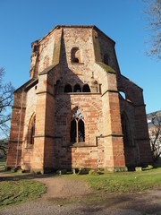 Fototapeta na wymiar Mettlach – Grabkapelle des Hl. Luitwinus - ältestes Sakrale Gebäudes des Saarlandes