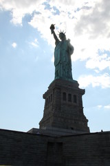 Naklejka na ściany i meble statue of liberty