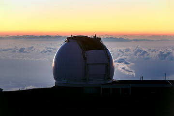 Fototapeta na wymiar Above the Clouds, Mauna Kea, Hawaii